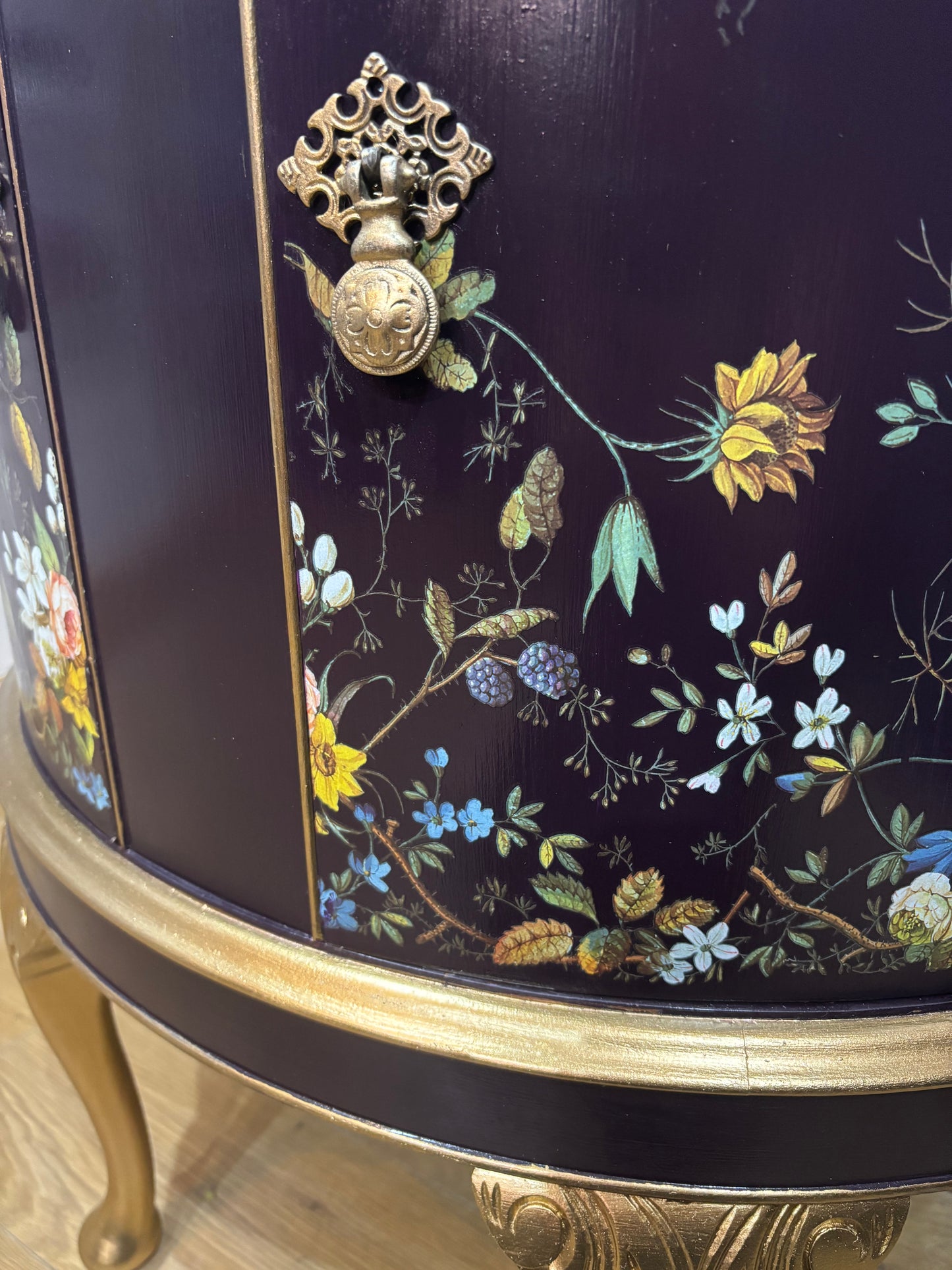Lost Garden Drinks Cabinet