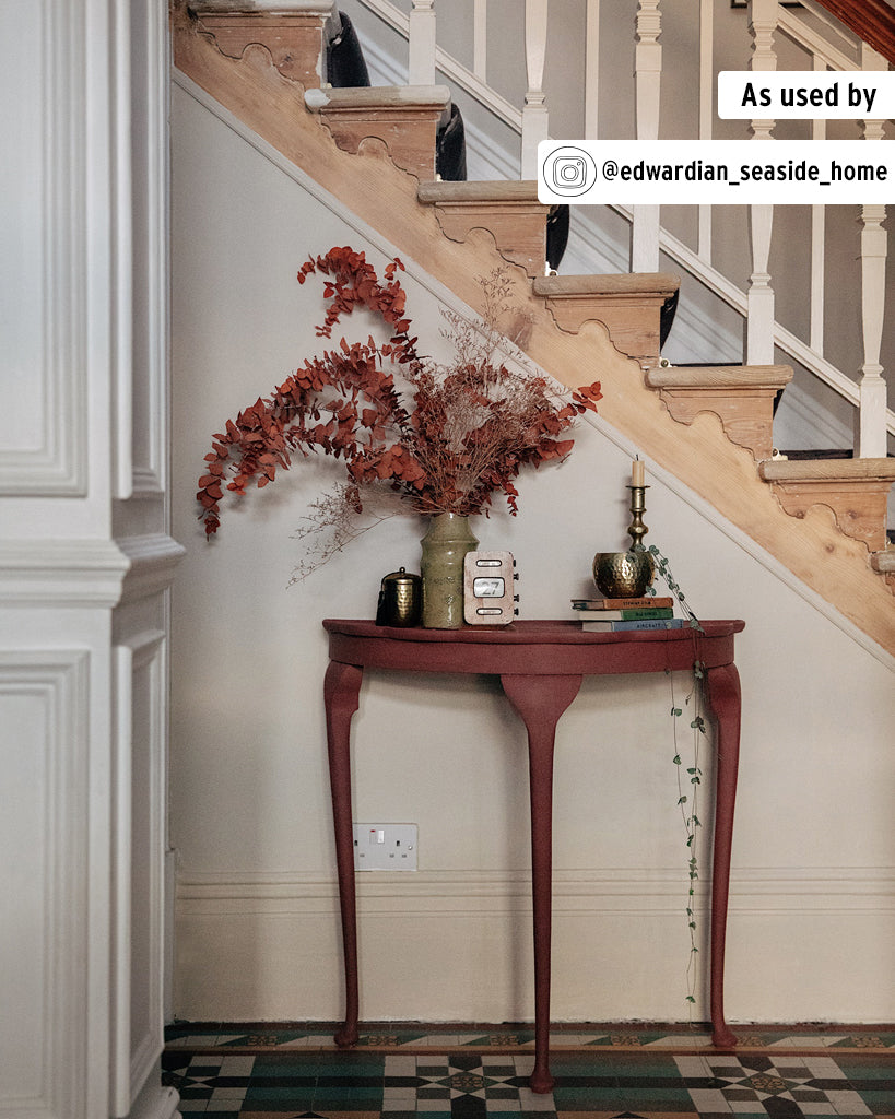 Dark Red Chalk Paint - Primer Red - Annie Sloan