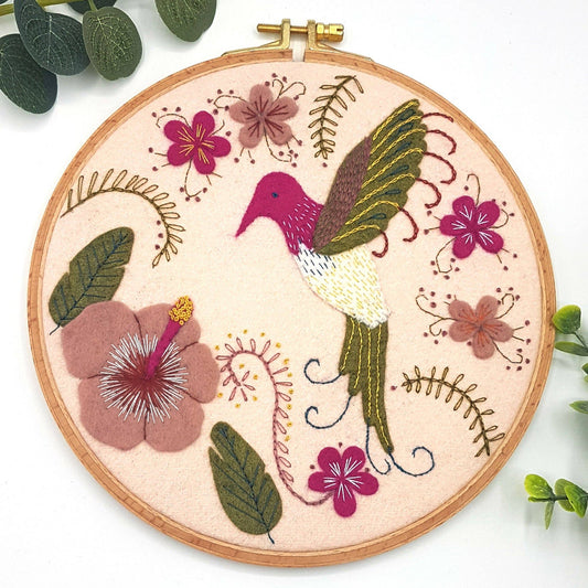 Hummingbird Appliqué Hoop Craft Kit - Corinne Lapierre