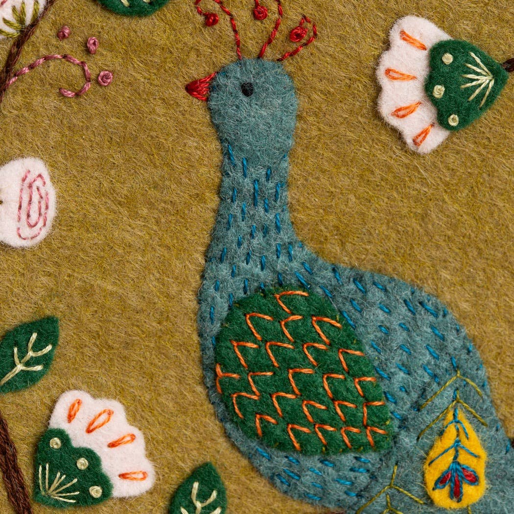 Flamboyant Peacock Appliqué Hoop Craft Kit - Corinne Lapierre