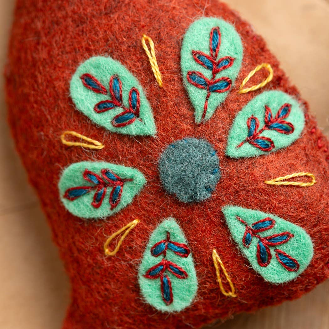 Folk Dog Felt Craft Mini Kit - Corinne Lapierre