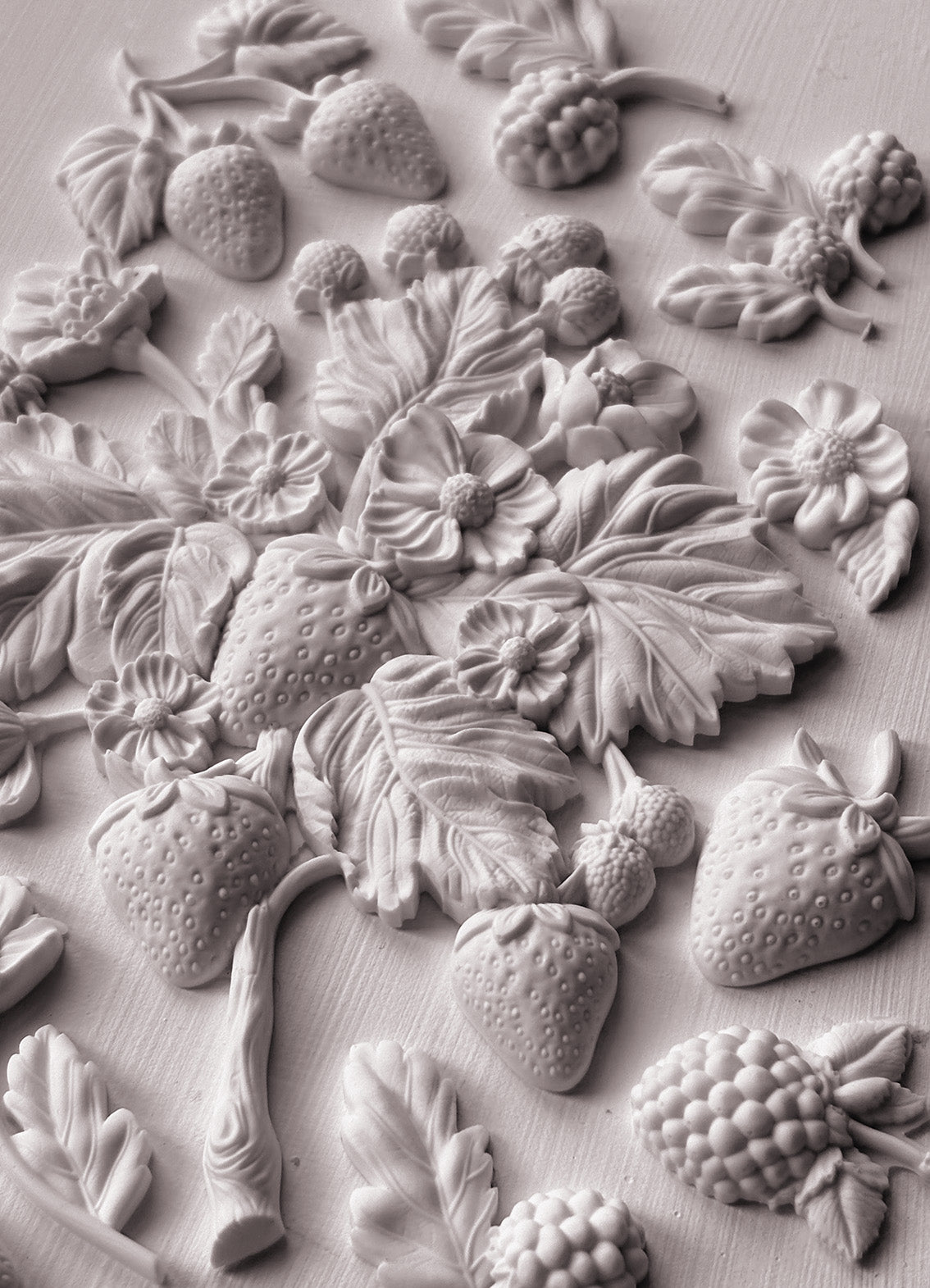 Wild Berries Mould by IOD - Iron Orchid Designs