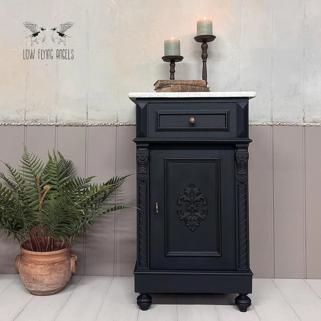 Anchor - Dixie Belle Silk All-In-One Mineral Paint