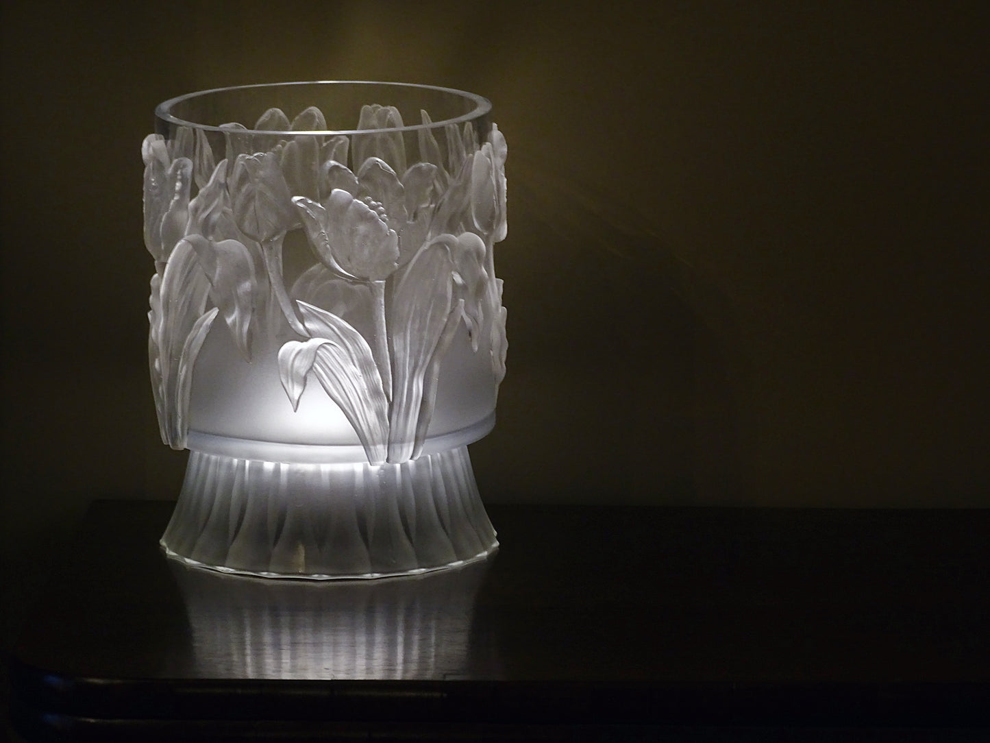 Tulips Mould by IOD - Iron Orchid Designs