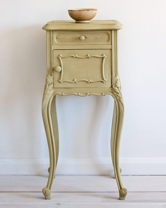 Versailles - Annie Sloan Chalk Paint