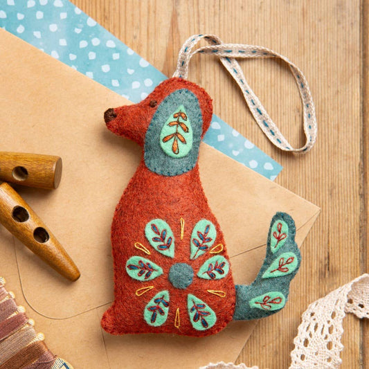 Folk Dog Felt Craft Mini Kit - Corinne Lapierre