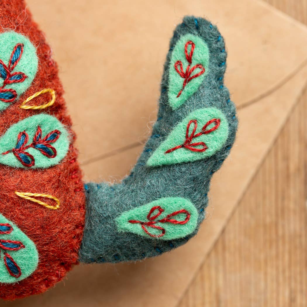Folk Dog Felt Craft Mini Kit - Corinne Lapierre