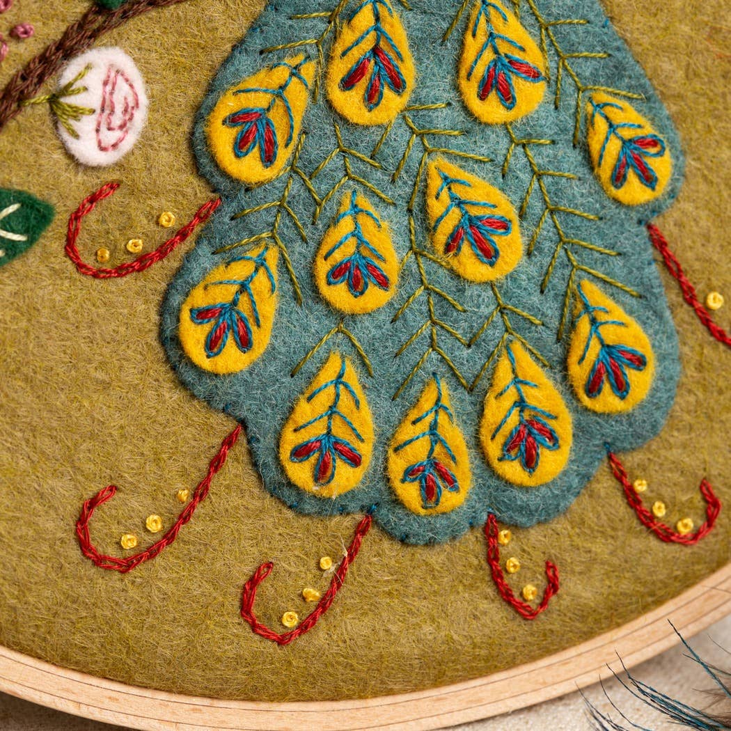 Flamboyant Peacock Appliqué Hoop Craft Kit - Corinne Lapierre
