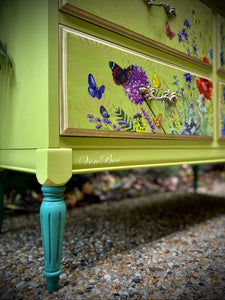 Icypole Green, Yellow/Green Mineral Paint for Furniture, MINT by Michelle