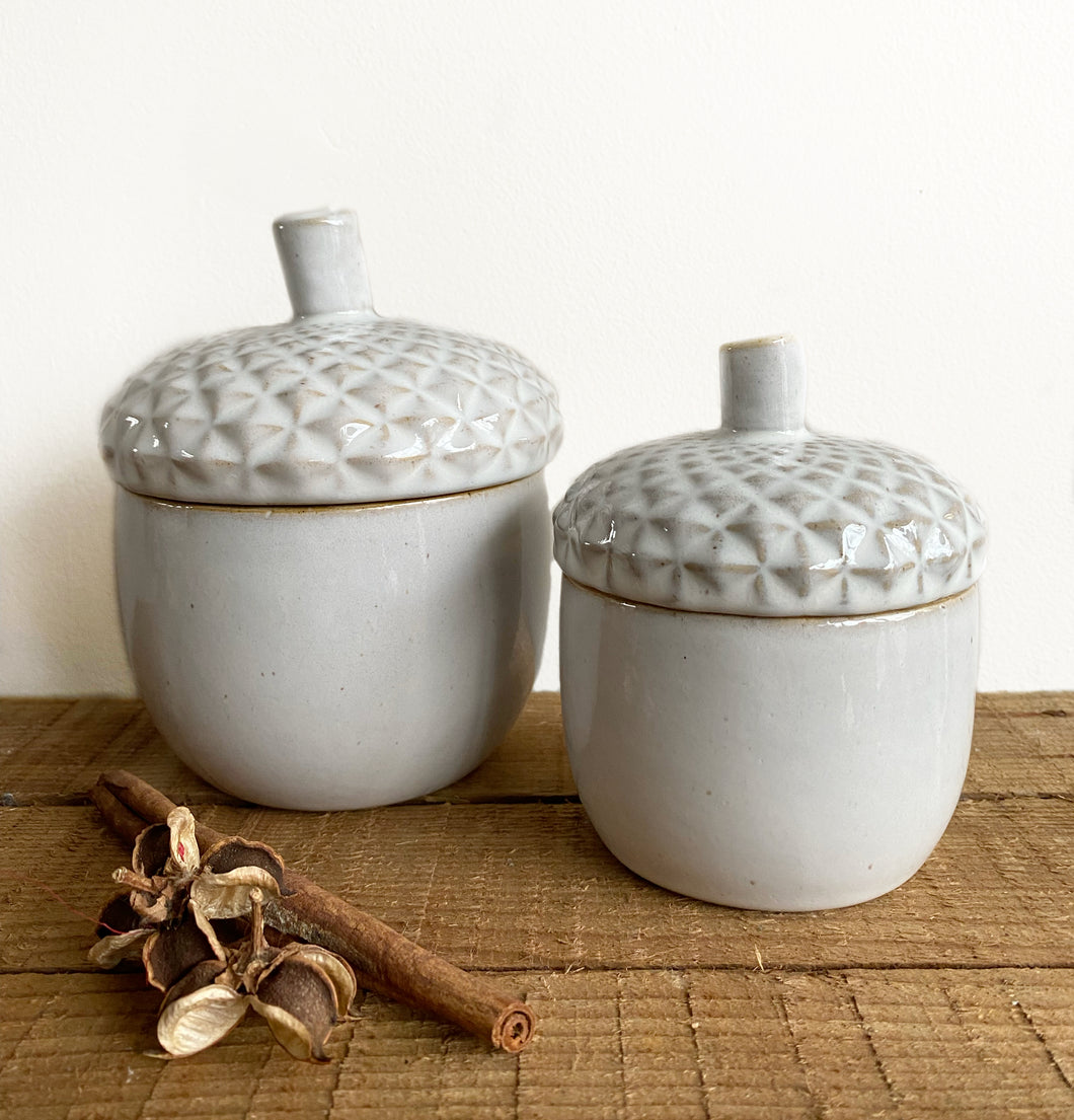 White Acorn Pot, Ceramic Pot with Reactive Glaze